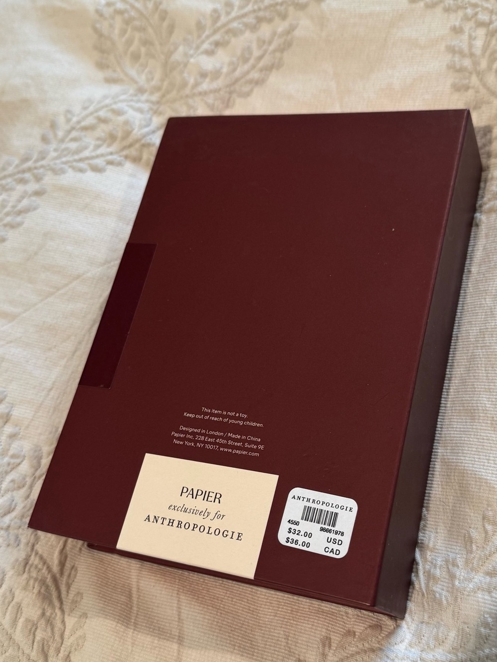 NWT, Anthropologie X Papier Yatzy Bookshelf Dice Game 🎲 - Picture 4 of 5